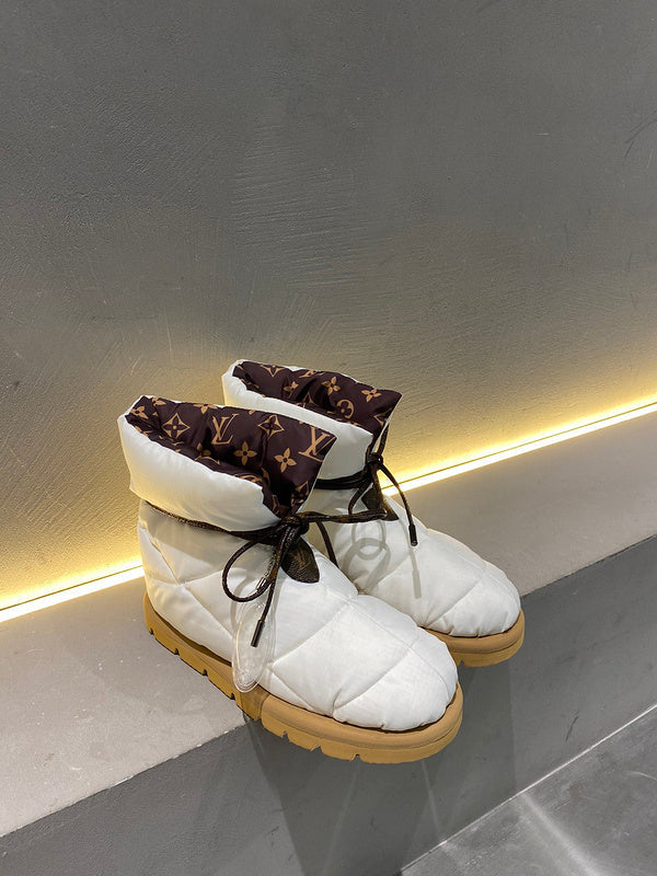 Louis Vuitton shoes Style 193 - close-up of luxury comfort fit