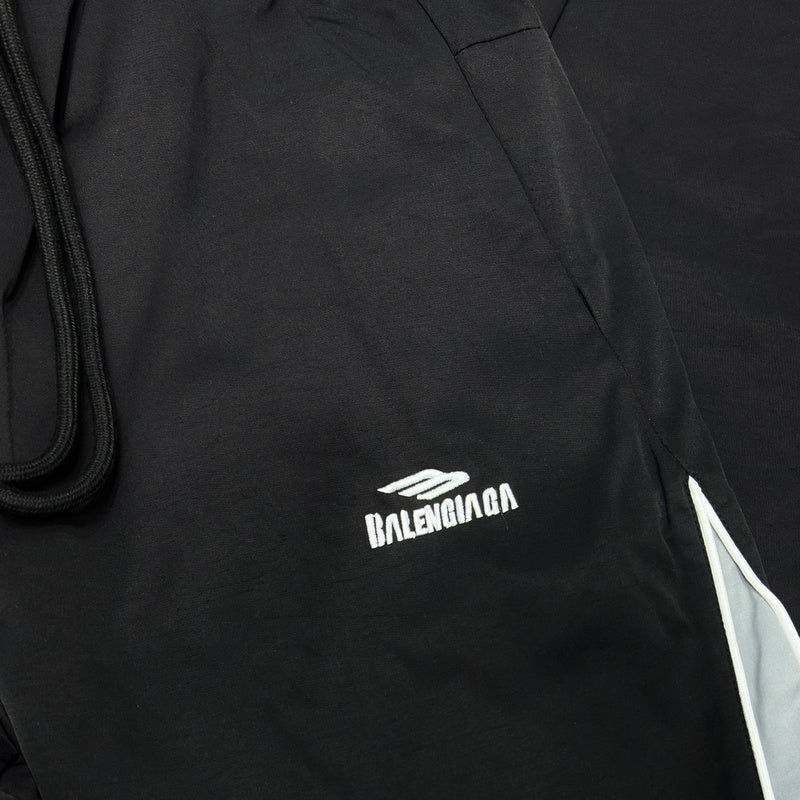 Full silhouette view of Balenciaga luxury piece style No.126