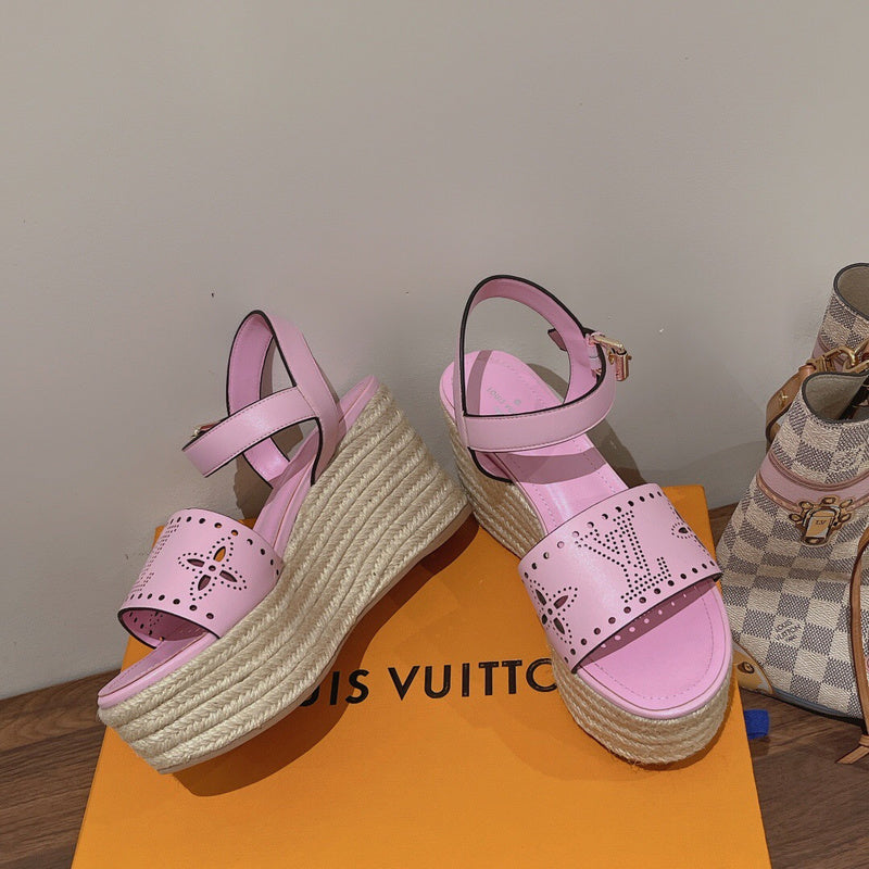 Louis Vuitton shoes Style 356 - true-to-life color detail (alternate angle)