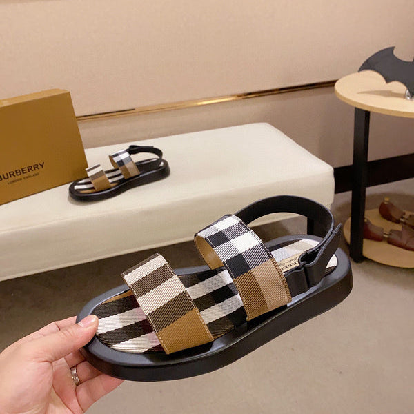 Burberry shoes Style 012 - sole and craftsmanship detail