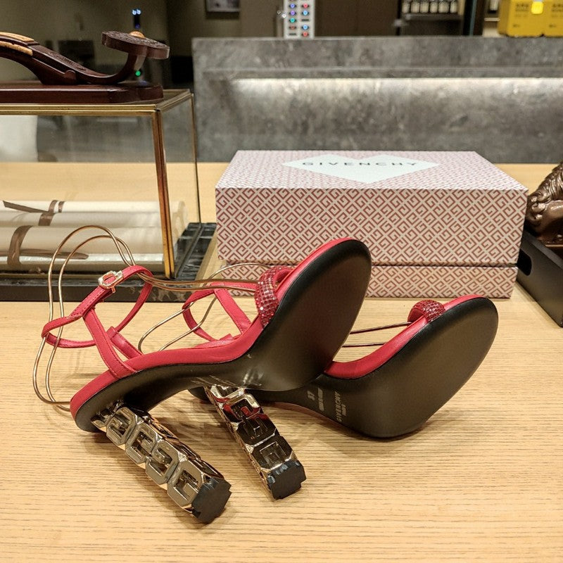 Givenchy shoes Style 143 - close-up of timeless elegant design