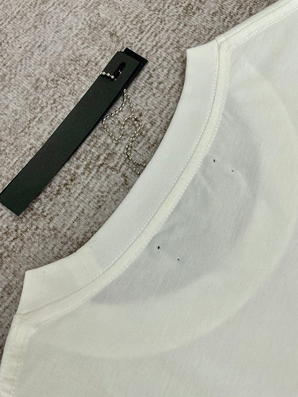 Amiri designer t-shirt full view