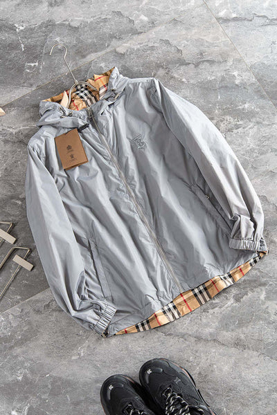 Back view of Burberry luxury piece style No.484
