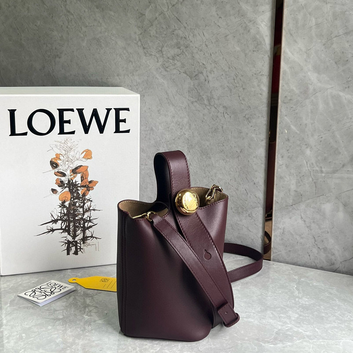 Bags- Loew Mini Pebble Bucket Bag Elegant Everyday Designer Handbag