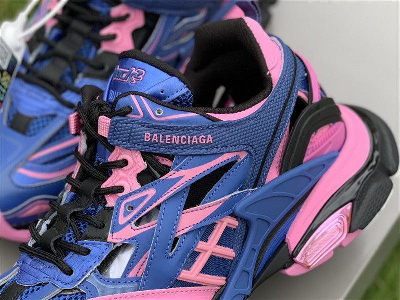 Balenciaga shoes Style 403 - texture and material detail