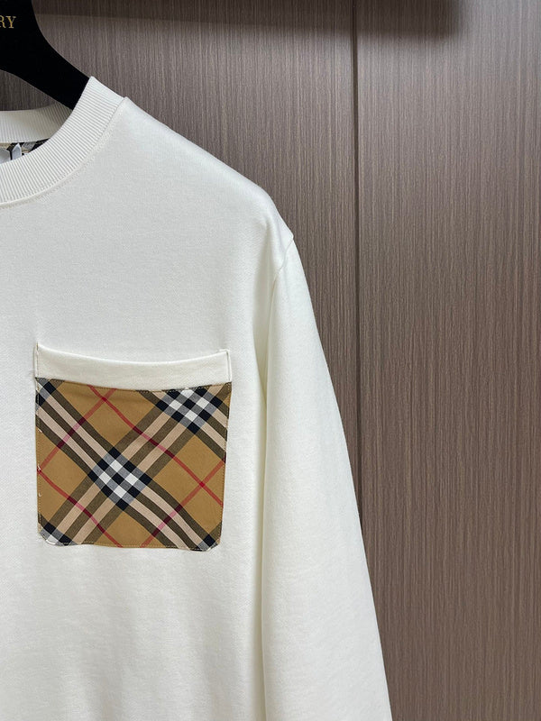 Three-quarter angle view of Burberry luxury piece style No.441