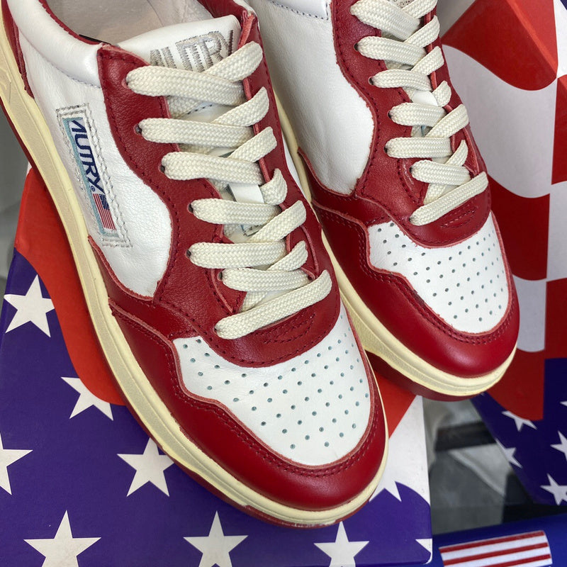 Louis Vuitton shoes Style 425 - true-to-life color detail