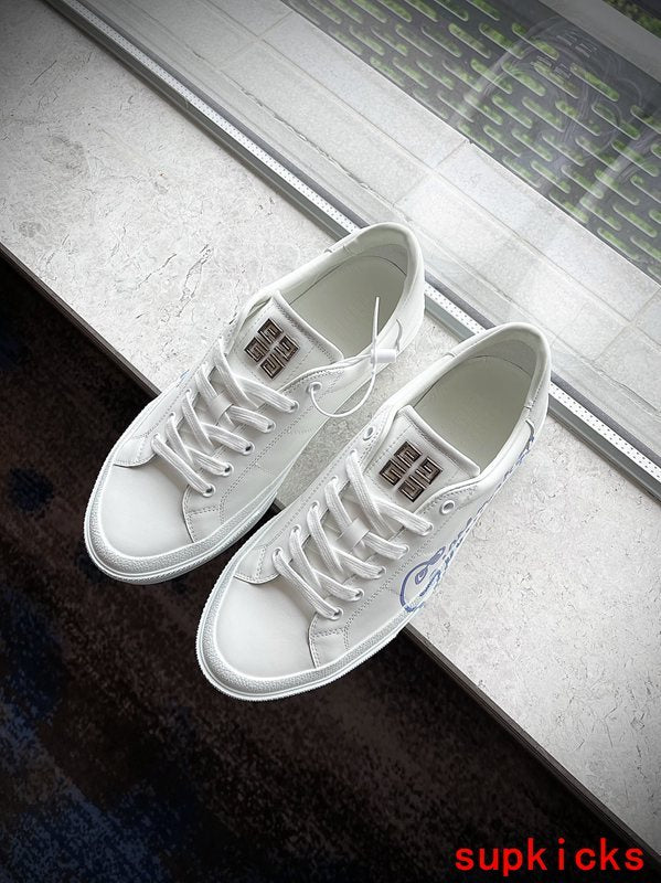 Givenchy shoes Style 011 - packaging and accessories