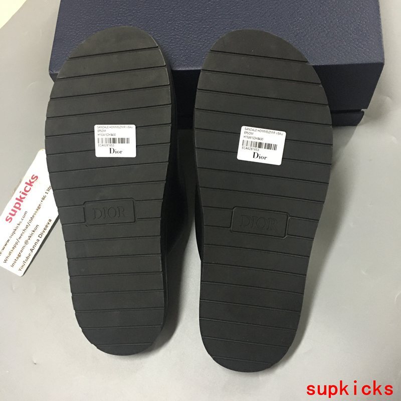 Dior shoes Style 017 - packaging and accessories