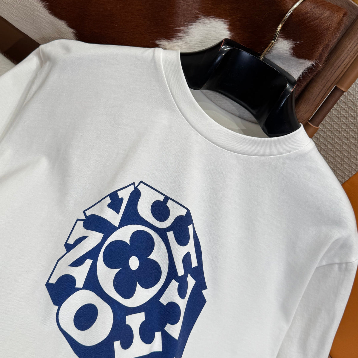 Louis Vuitton T-Shirts- Louis Vuitton Lou T-shirt Premium Designer Cotton T-Shirt