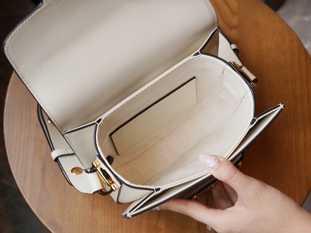 Gucci Bags- Gucci Horsebit 1955 Mini Bag Elegant Everyday Designer Handbag