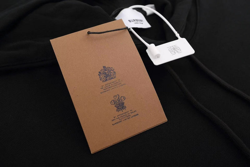 Front view of Burberry luxury piece style No.565