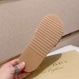 Burberry shoes Style 028 - logo and branding close-up