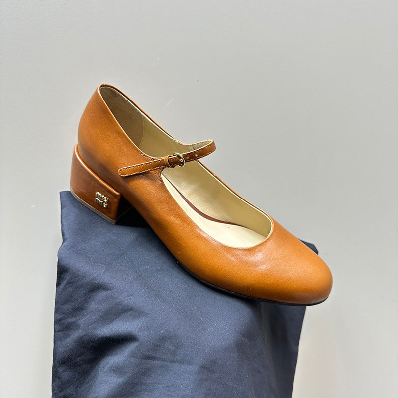 Side profile view of Miu Miu luxury piece style No.089