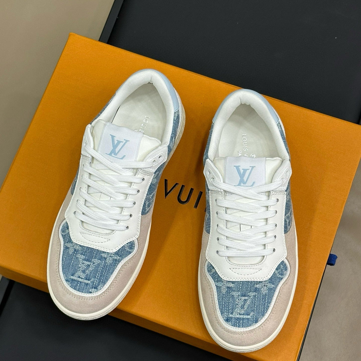 Louis Vuitton Shoes- Louis Vuitton Lou Stadium Sneaker Premium Designer Casual Shoes