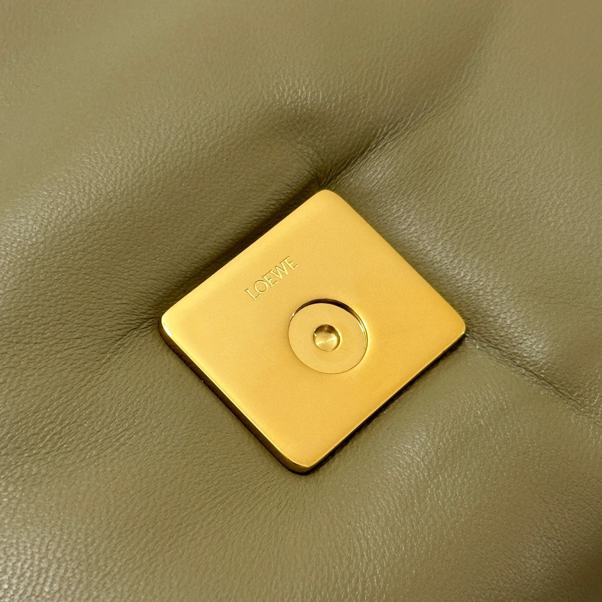 Bags- Loew Puffer Goya Bag Elegant Everyday Designer Handbag