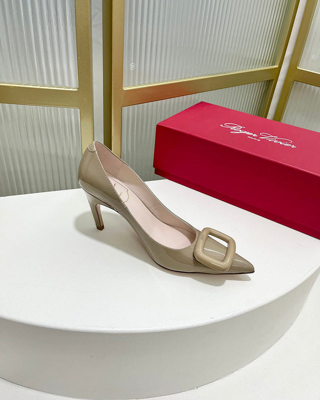 Back view of Roger Vivier luxury piece style No.095