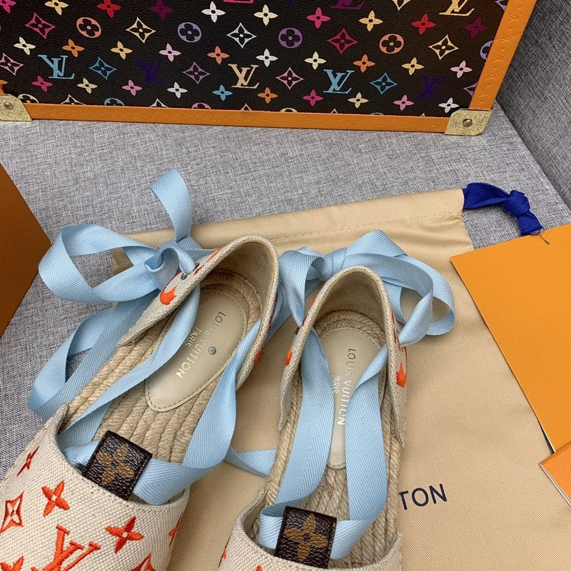 Louis Vuitton Grey Pointed-Toe Flats - Angled View