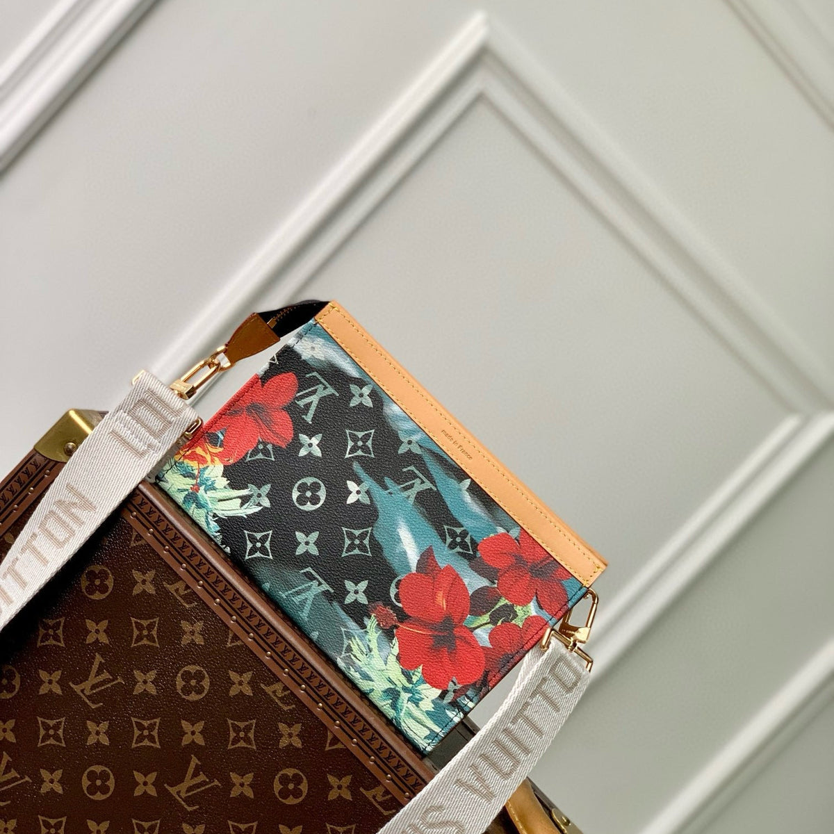 Louis Vuitton Wallets- Louis Vuitton Lou Gaston Wearable Wallet Compact Luxury Card Wallet
