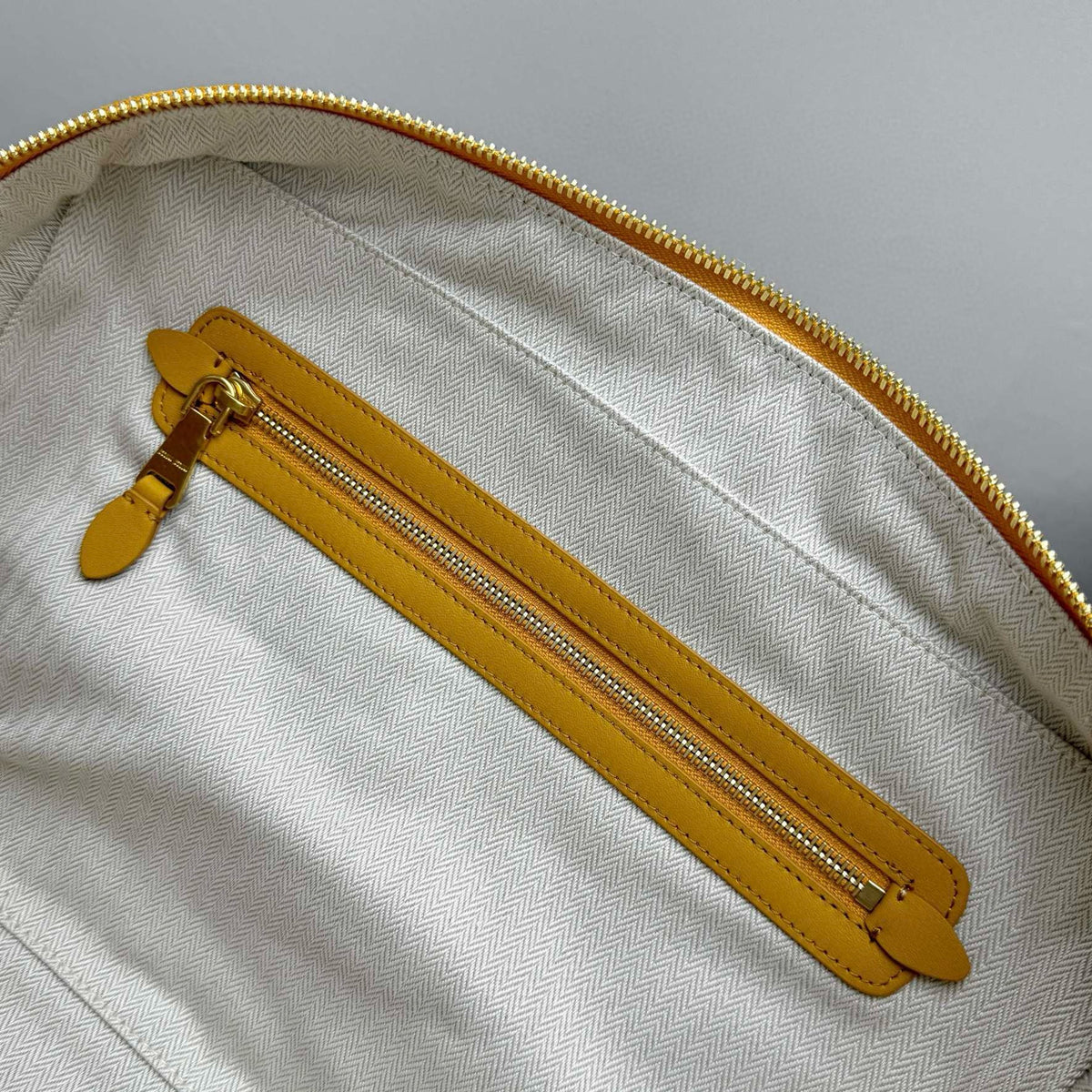Bags- Miu M Beau Bag Premium Designer Shoulder Bag