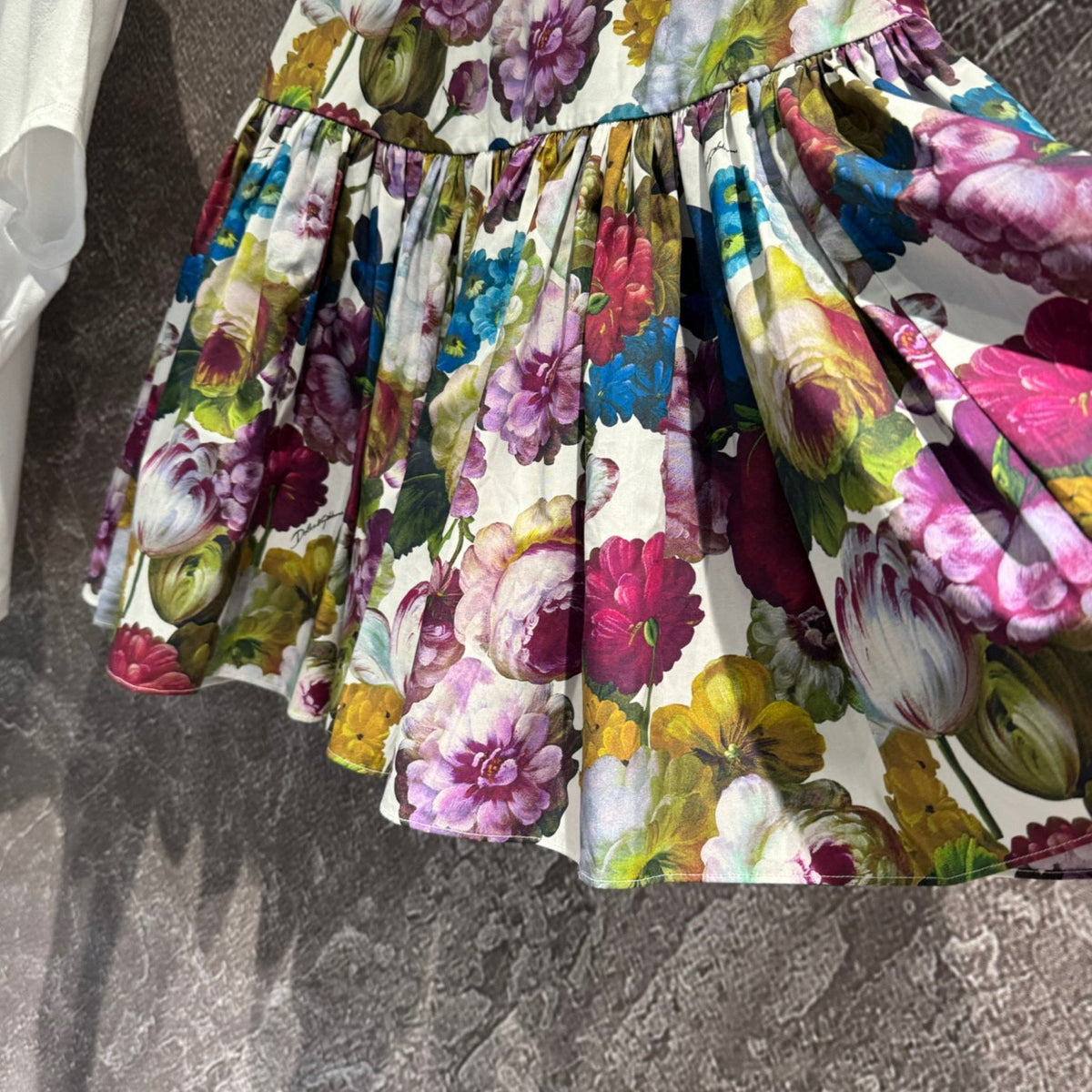 Skirts- D&g Skirt Elegant Designer Casual Skirt