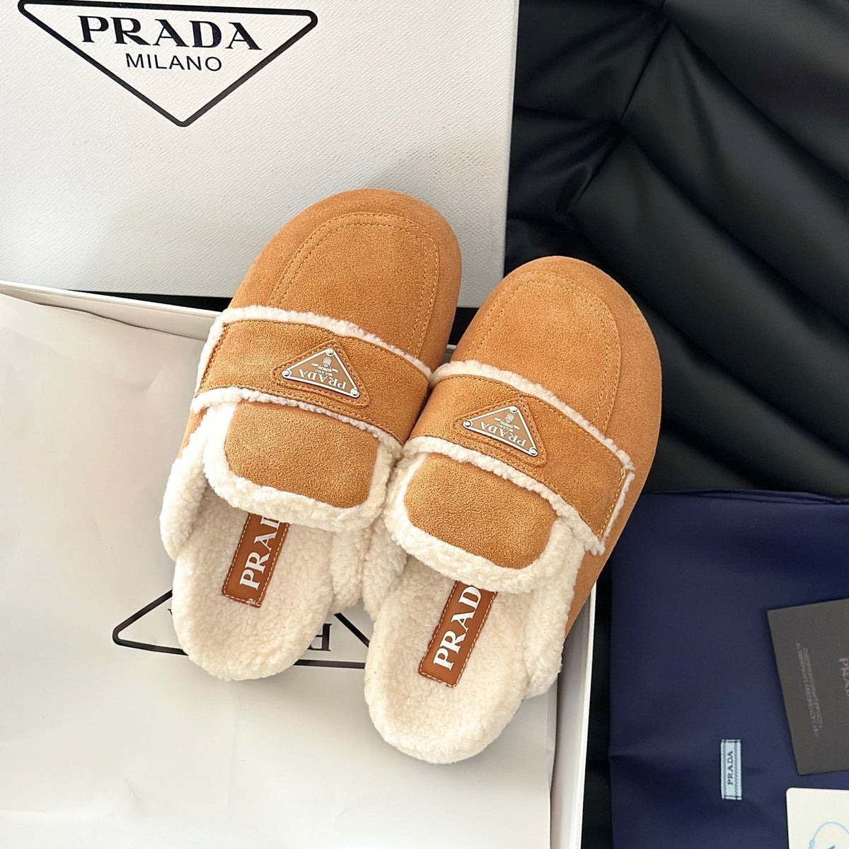 Accessories- Pd Shearling Slippers Luxury Designer Fashion Accessory