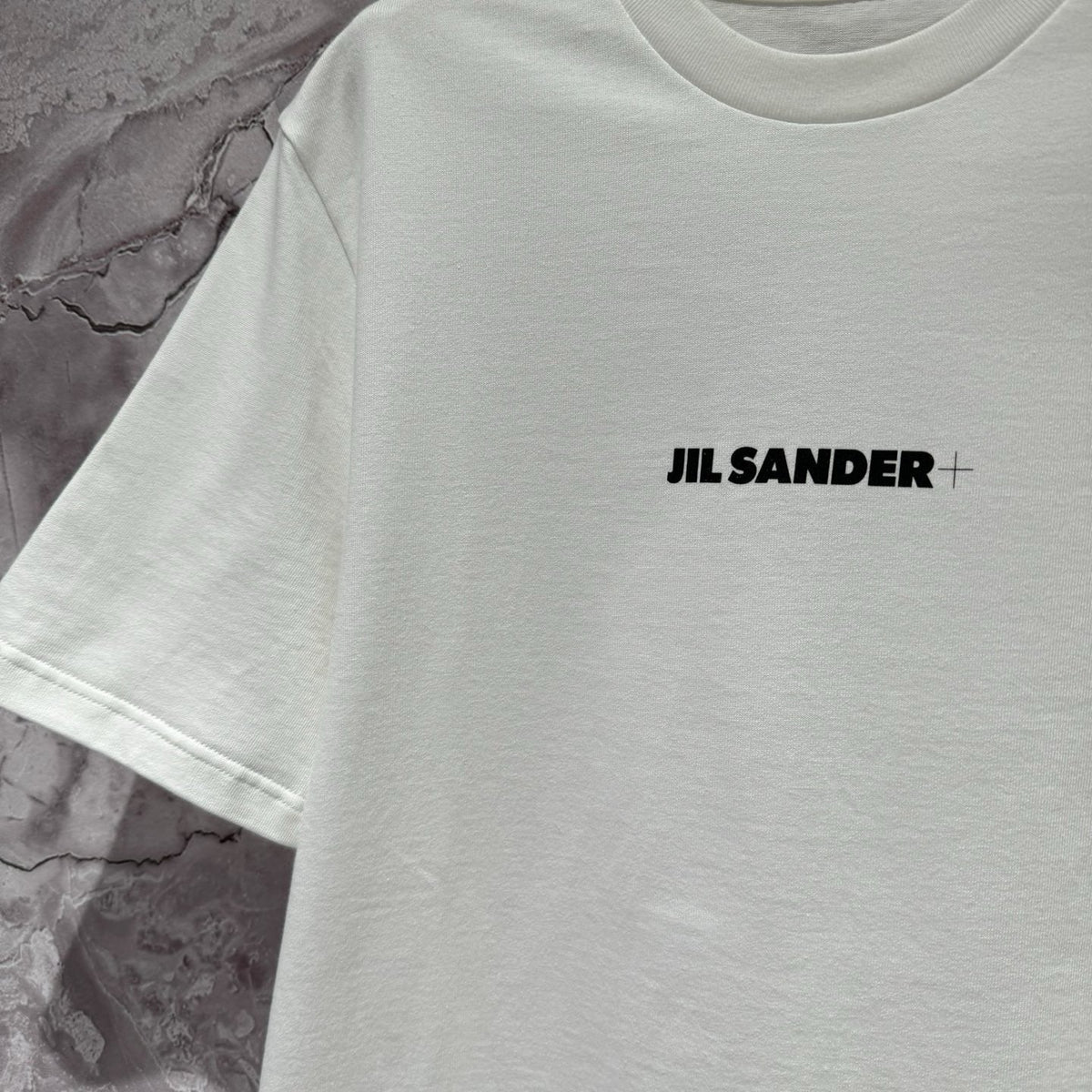 T-Shirts- Jil S T-shirt Casual Everyday Designer Tee