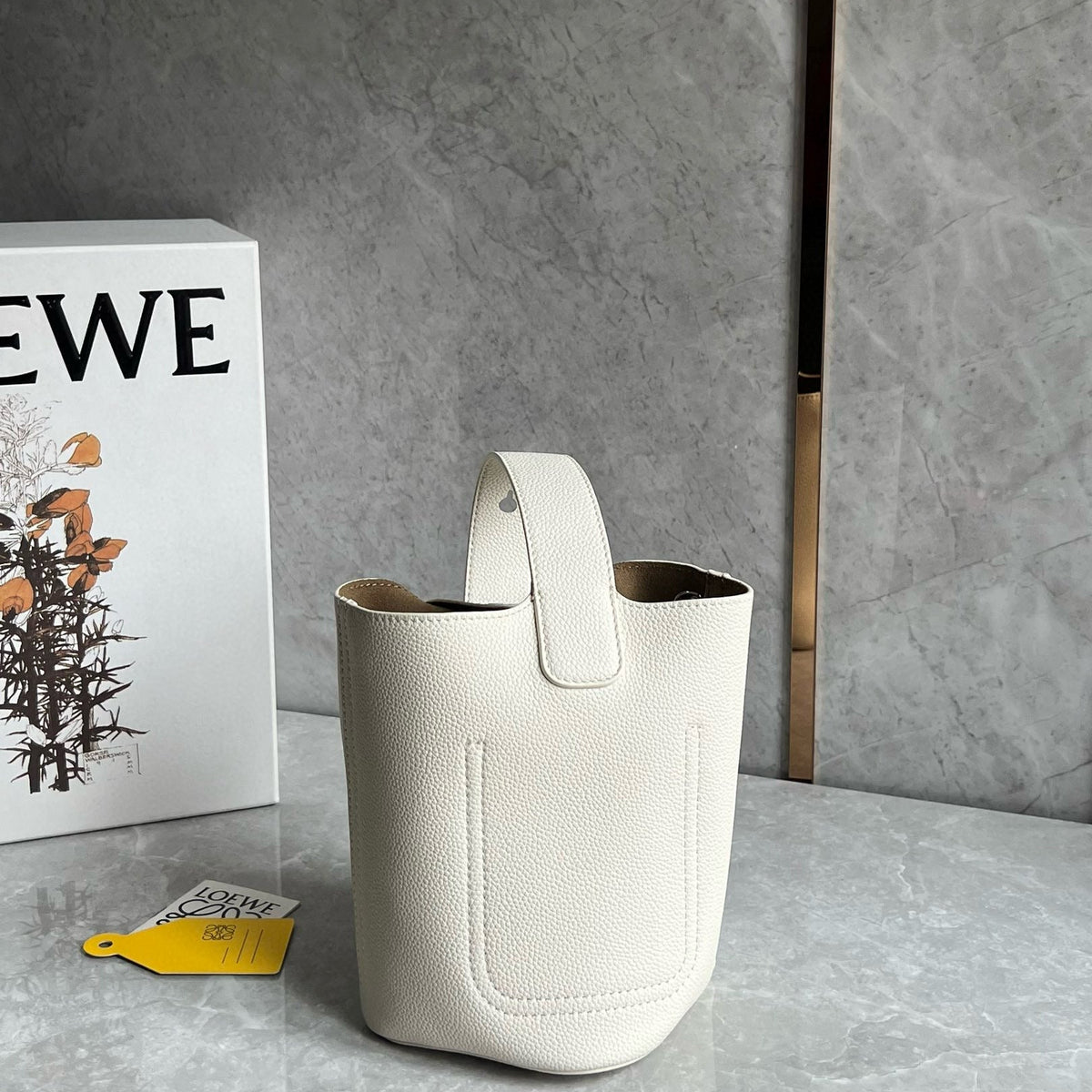 Bags- Loew Mini Pebble Bucket Bag Elegant Everyday Designer Handbag