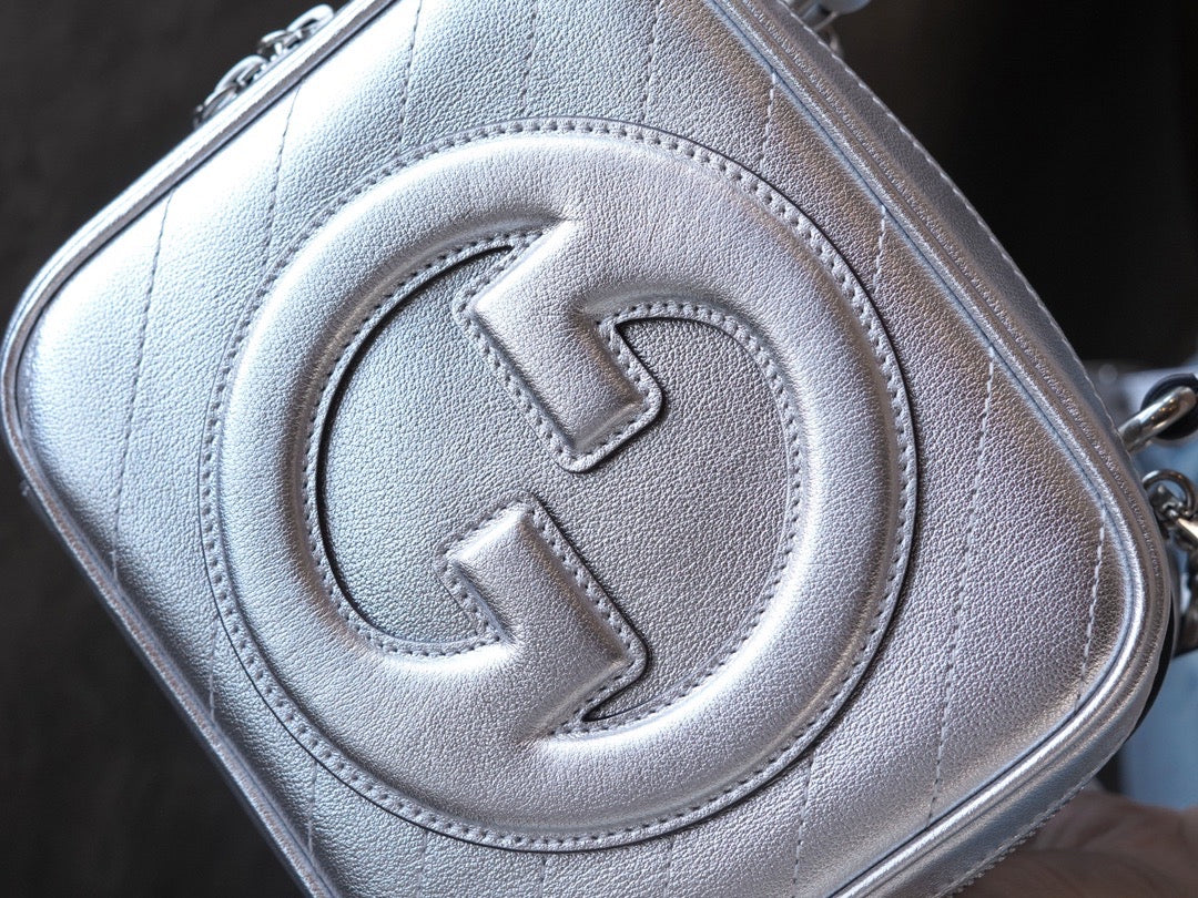 Gucci Blondie Top Handle Bag – luxury designer top handle bag at Velouxe
