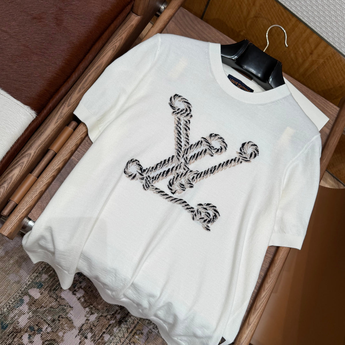 Louis Vuitton T-Shirts- Louis Vuitton Lou T-shirt Premium Designer Cotton T-Shirt