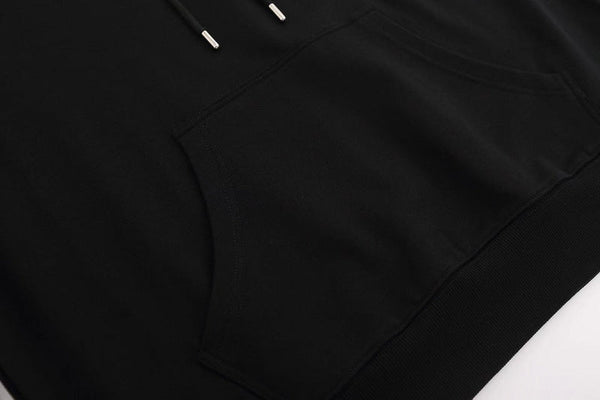 Three-quarter angle view of Burberry luxury piece style No.565