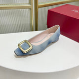Texture and finish detail of Roger Vivier luxury piece style No.103