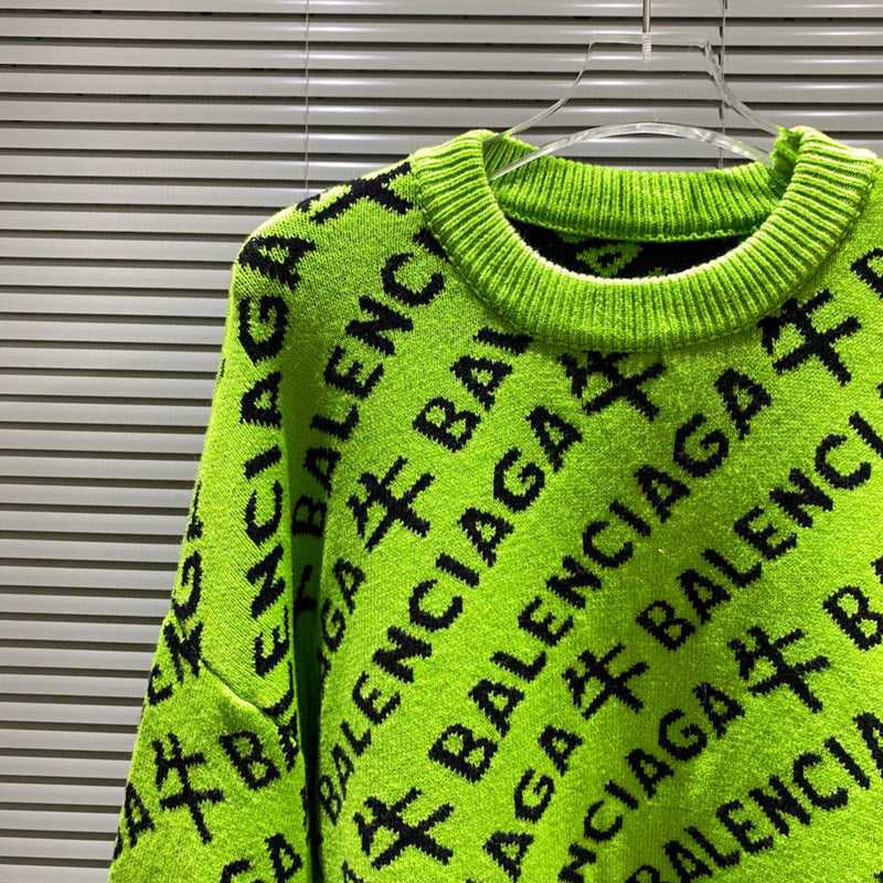 Three-quarter angle view of Balenciaga luxury piece style No.384