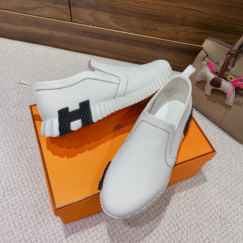 Hermès Tan Slingback Heels - Sole Detail View