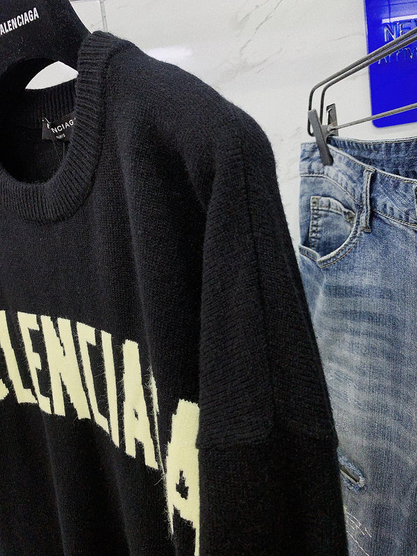 Back view of Balenciaga luxury piece style No.068