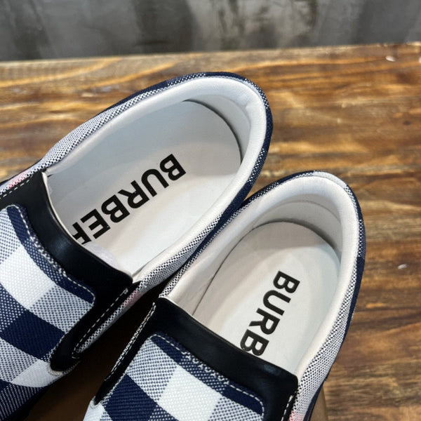 Burberry shoes Style 291 - sole and craftsmanship detail