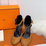 Hermès Camel Ankle Boots - Toe Detail View