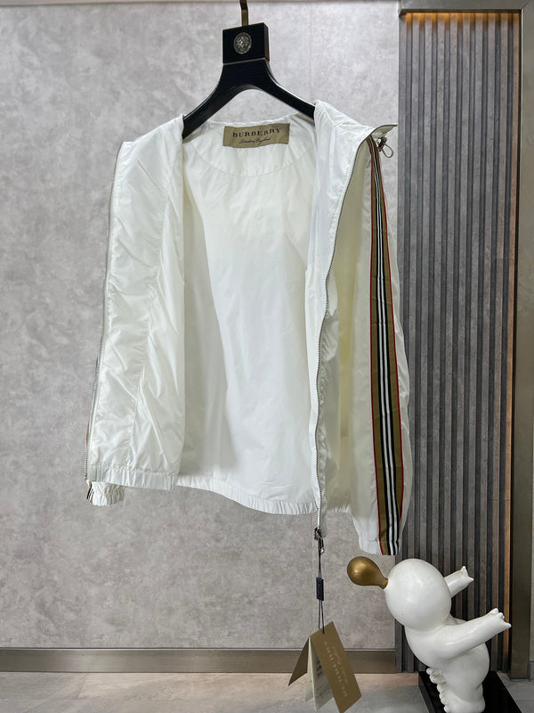 Front view of Burberry luxury piece style No.341