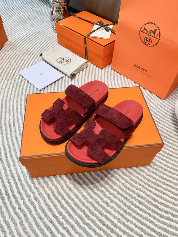 Hermes sandals Style 208 - close-up of refined designer finish