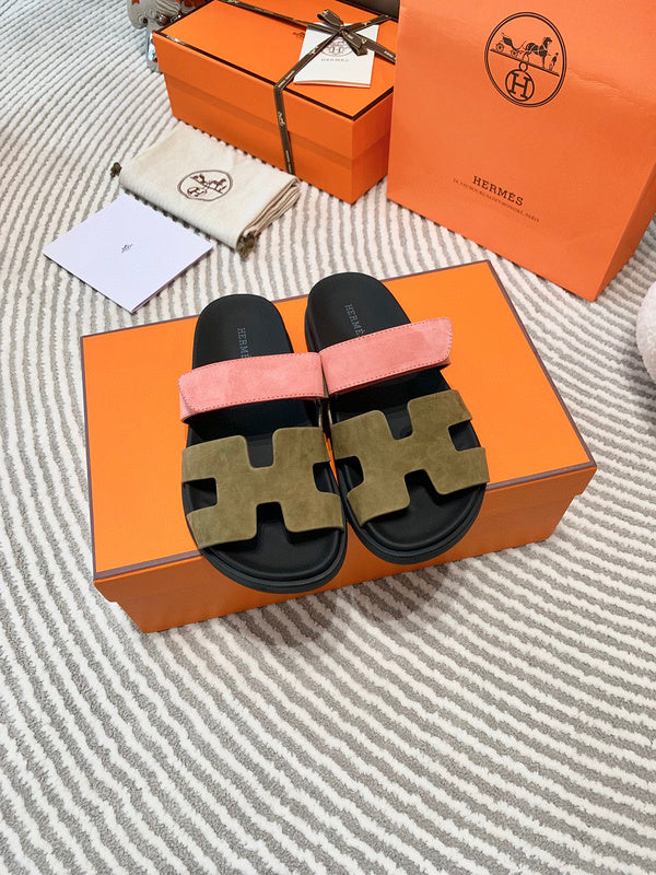 Hermès White Block Heel Sandals - Side Profile View