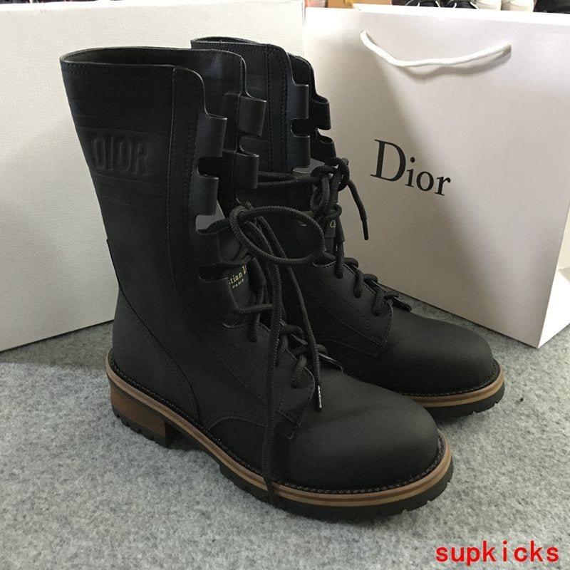 Dior shoes Style 018 - back heel detail (alternate angle)