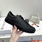 Givenchy shoes Style 095 - sole and craftsmanship detail