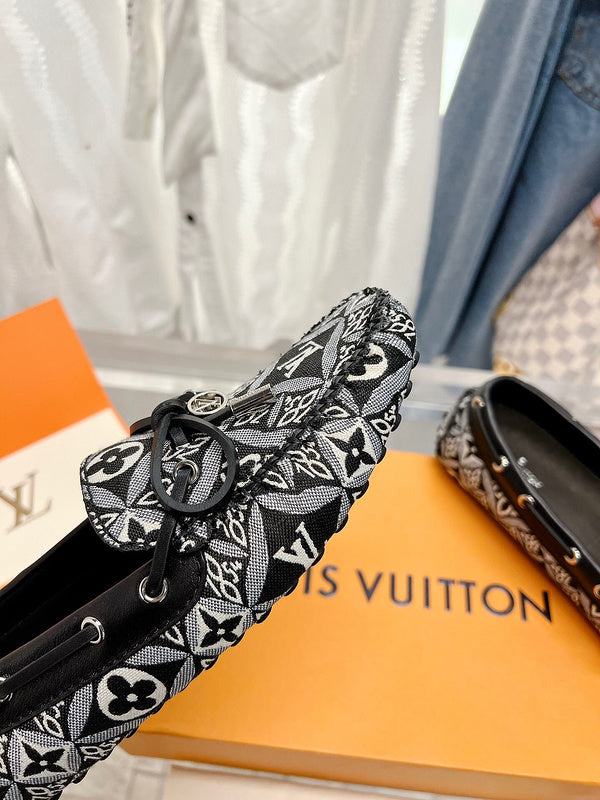 Louis Vuitton Black Classic Ballet Flats - Detail Shot of Craftsmanship