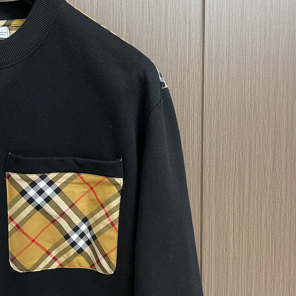 Three-quarter angle view of Burberry luxury piece style No.444