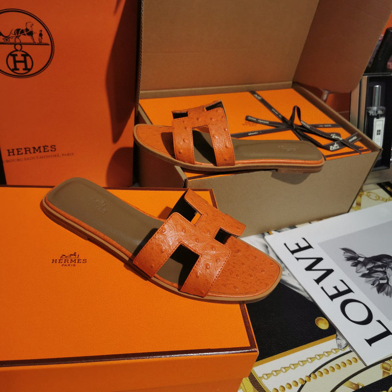 Hermes sandals Style 132 - top view showing design