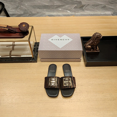 Givenchy shoes Style 142 - texture and material detail