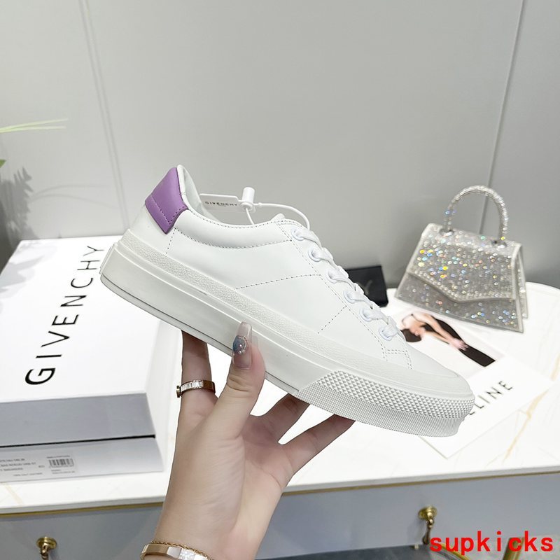 Givenchy shoes Style 093 - sole and craftsmanship detail