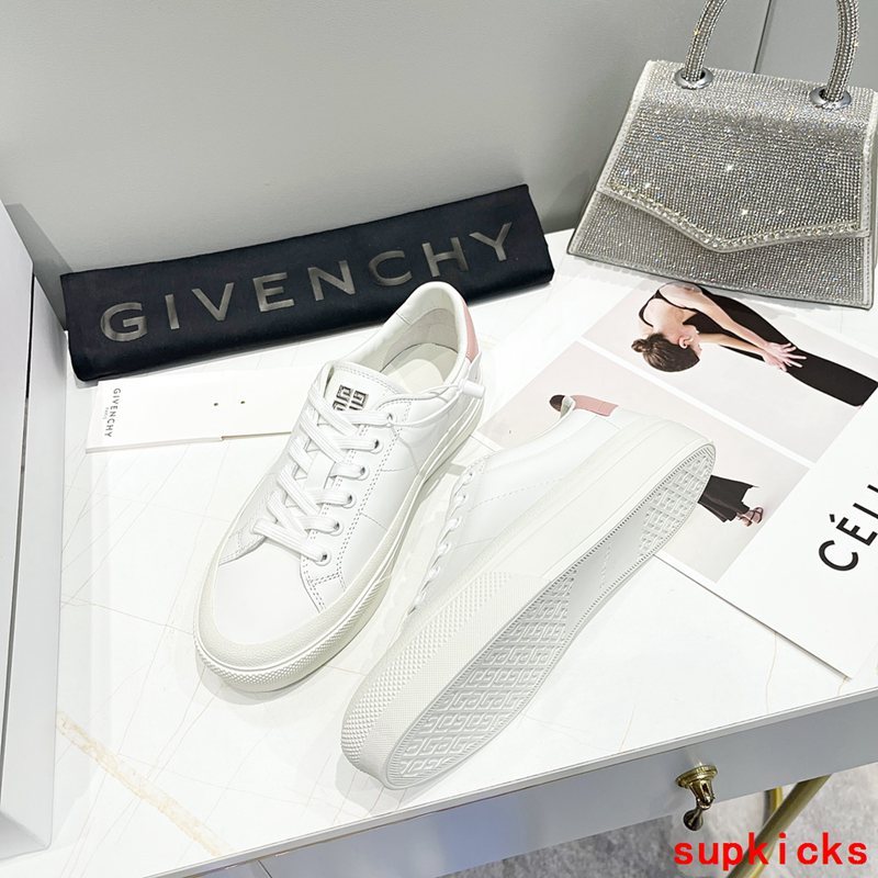 Givenchy shoes Style 097 - top view showing design