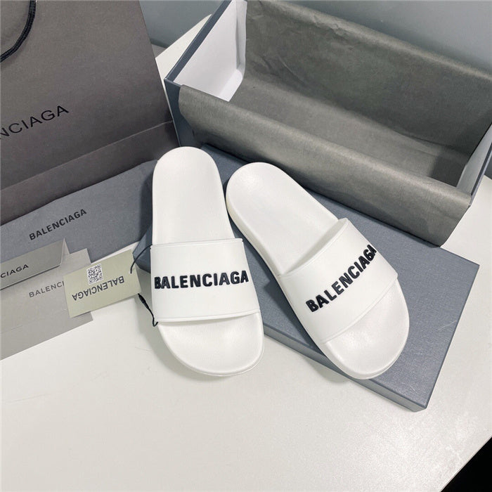 Balenciaga sandals Style 128 - close-up of elevated everyday design