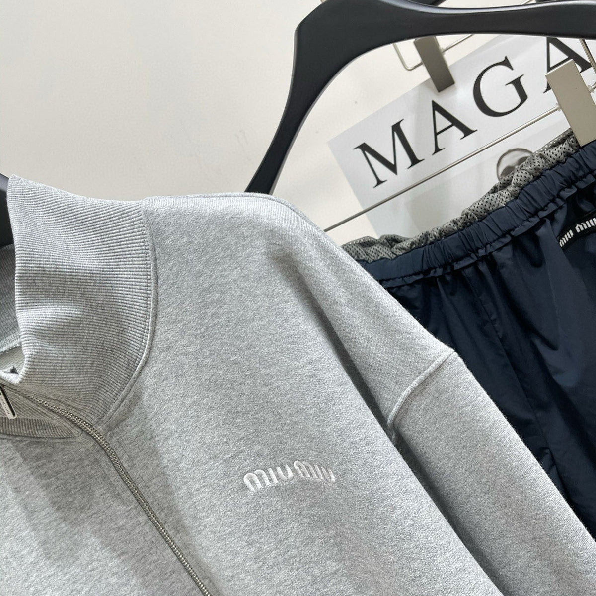 Hoodies- Miu M Zip Sweatshirt Comfortable Luxury Streetwear Hoodie